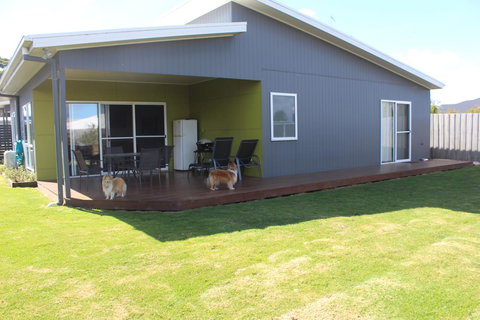 Tamara Temptation - Yamba Accommodation 19