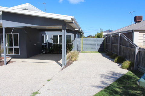 Tamara Temptation - Yamba Accommodation 20