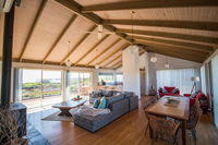 Book Peterborough Accommodation Vacations Yamba Accommodation Yamba Accommodation