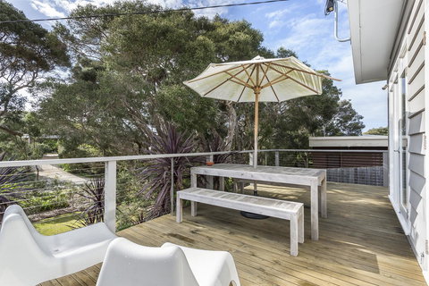 Sunset On Scott - Relax In Tranquility & Style - Yamba Accommodation 4