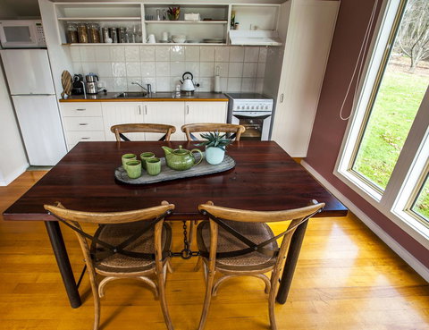 Abbys Cottages Bright - Yamba Accommodation 29