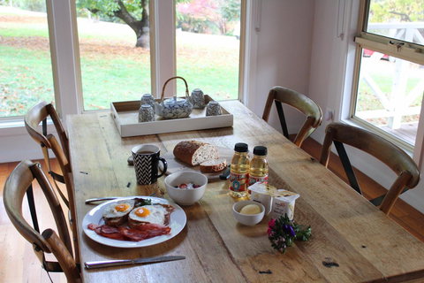 Abbys Cottages Bright - Yamba Accommodation 1