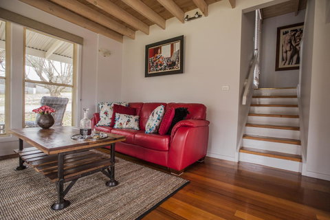 Abbys Cottages Bright - Yamba Accommodation 22