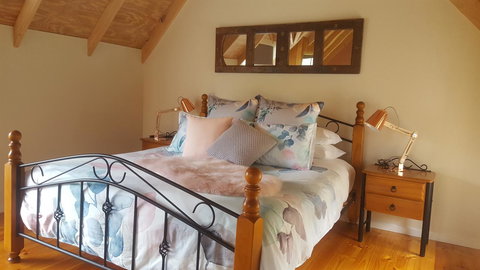 Abbys Cottages Bright - Yamba Accommodation 31