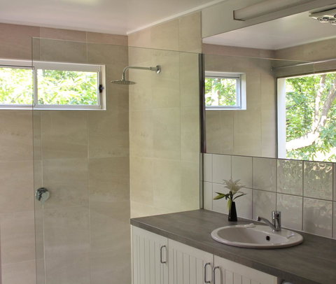 Abbys Cottages Bright - Yamba Accommodation 14