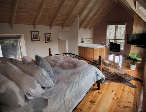 Abbys Cottages Bright - Yamba Accommodation 26