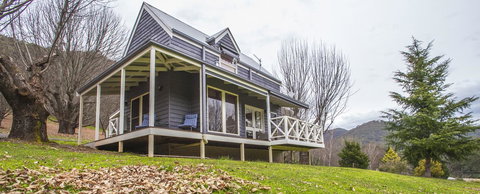 Abbys Cottages Bright - Yamba Accommodation 30