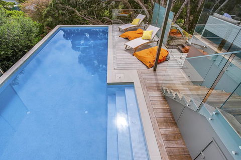 Lansdowne Villa - With Swimming Pool - Yamba Accommodation 4