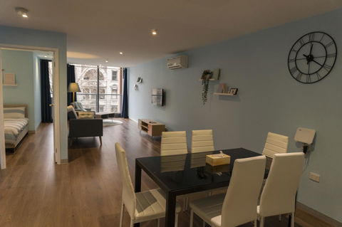 Stunning Home In Melbourne CBD - Yamba Accommodation 6