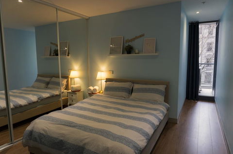 Stunning Home In Melbourne CBD - Yamba Accommodation 2