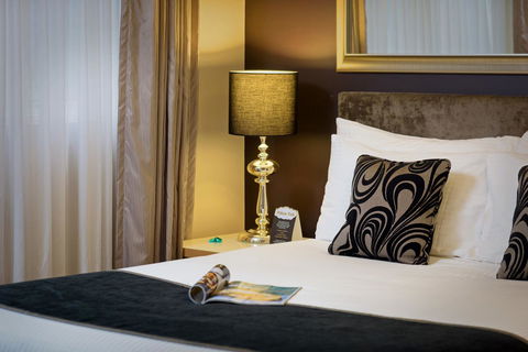 Treasury On Collins - Yamba Accommodation 12