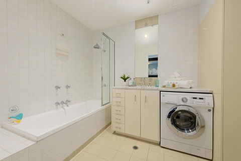Treasury On Collins - Yamba Accommodation 35