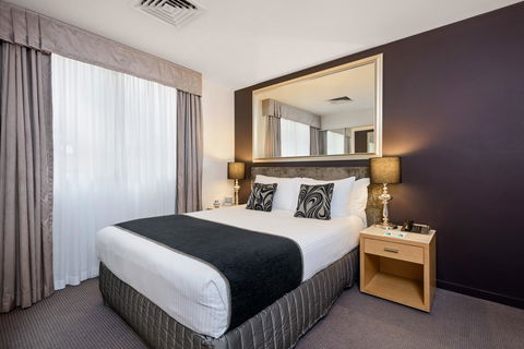 Treasury On Collins - Yamba Accommodation 7