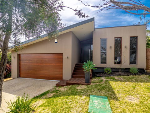 Blairgowrie Moonah Beach House: Walk To Beach - Yamba Accommodation 9