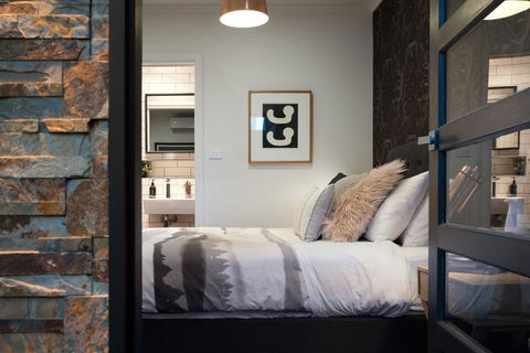 East Street Daylesford - Yamba Accommodation 2