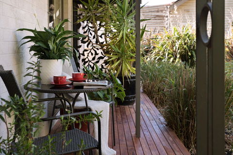 East Street Daylesford - Yamba Accommodation 31