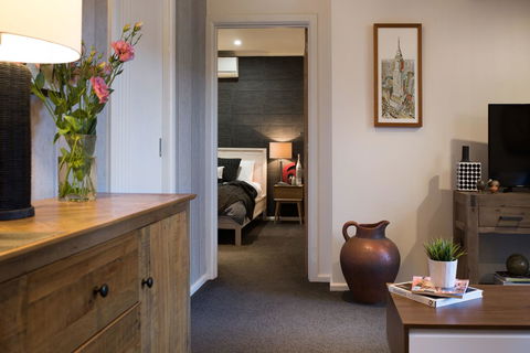 East Street Daylesford - Yamba Accommodation 9