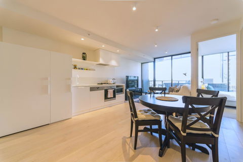 Pride Manor South Yarra - Yamba Accommodation 4