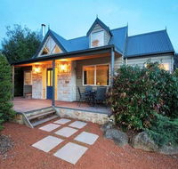 Two Truffles Cottages - Yamba Accommodation