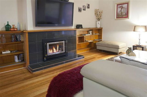 Lake Wendouree Luxury Apartments - Yamba Accommodation 0