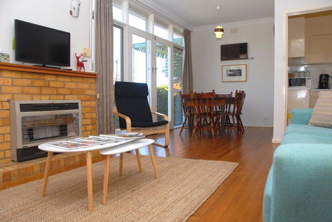 Green Grove - Yamba Accommodation 7