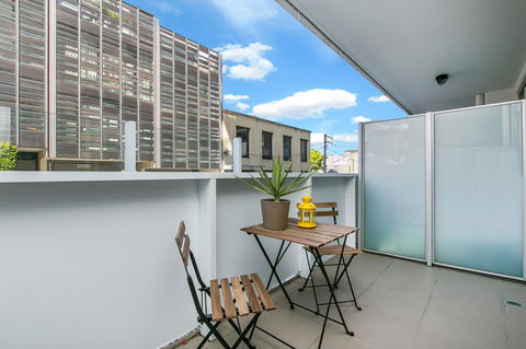Complete Host The River Apartments - Yamba Accommodation 4