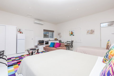 Cottages For Couples - Yamba Accommodation 8