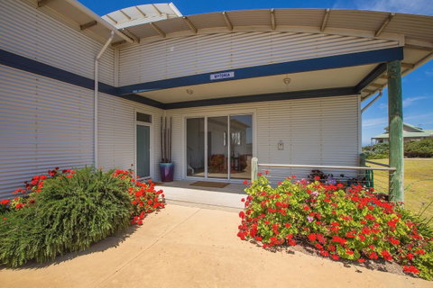 Cottages For Couples - Yamba Accommodation 15