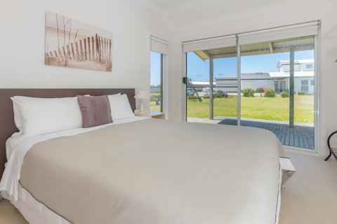 Cottages For Couples - Yamba Accommodation 25