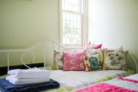 Miss Pym's Cottage - Yamba Accommodation 21
