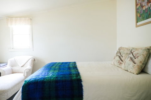 Miss Pym's Cottage - Yamba Accommodation 15