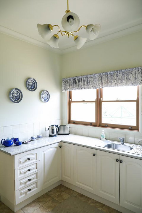 Miss Pym's Cottage - Yamba Accommodation 27