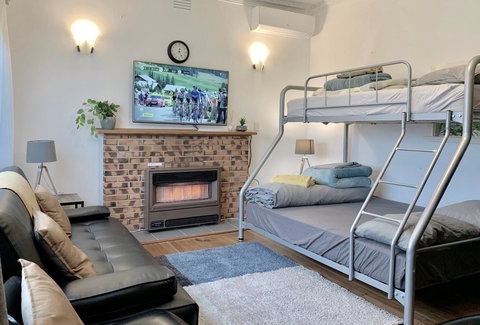 Jettycove Beach House - Yamba Accommodation 8