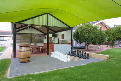 Mildura Holiday Villas - Yamba Accommodation 38