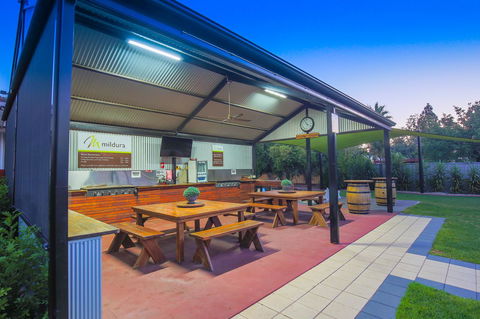 Mildura Holiday Villas - Yamba Accommodation 17
