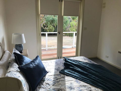 Lakeside Conti Villas - Yamba Accommodation 4