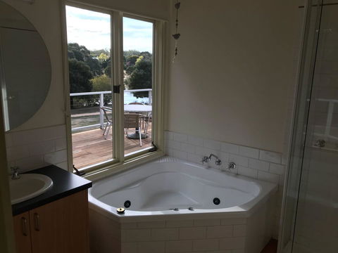 Lakeside Conti Villas - Yamba Accommodation 3