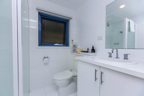 The Waterfront Apartment - Yamba Accommodation 11