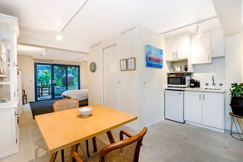 The Waterfront Apartment - Yamba Accommodation 8