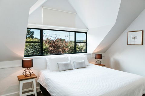 The Berry Inn - Yamba Accommodation 0