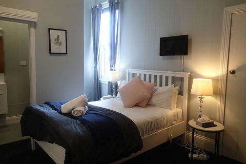 The Bischoff Hotel - Yamba Accommodation 3