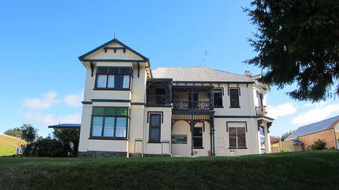 The Bischoff Hotel - Yamba Accommodation 0