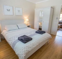 The Blue Door Villa - Yamba Accommodation