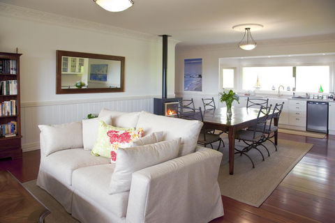 The Bryn At Tilba - Yamba Accommodation 2