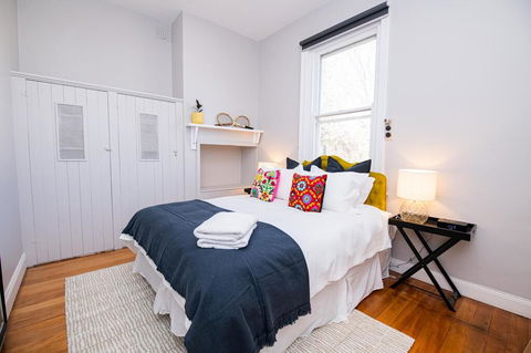The Byng House Grand And Central, Entertain 12 - Yamba Accommodation 2