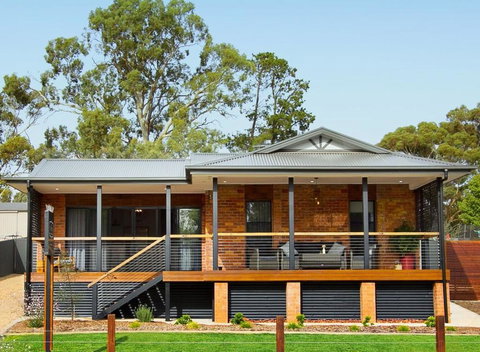 The Clyde Greenock - Yamba Accommodation 2