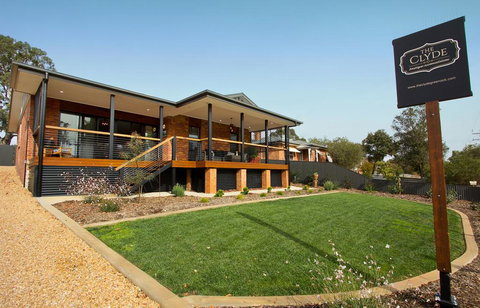 The Clyde Greenock - Yamba Accommodation 1