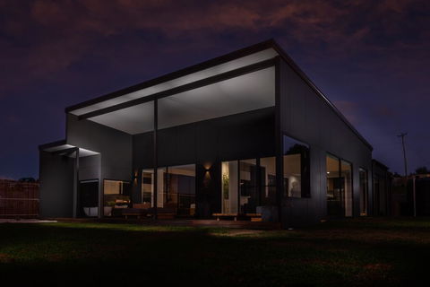 The Cove Tasmania - Yamba Accommodation 0