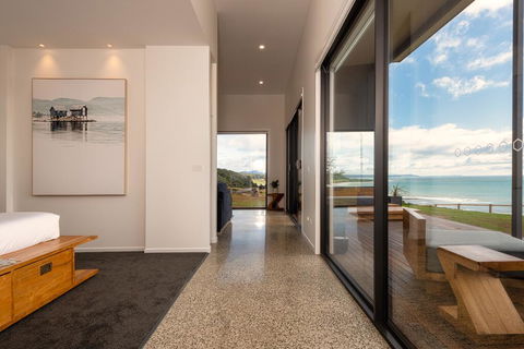 The Cove Tasmania - Yamba Accommodation 2