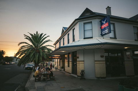 The Criterion Hotel - Yamba Accommodation 0